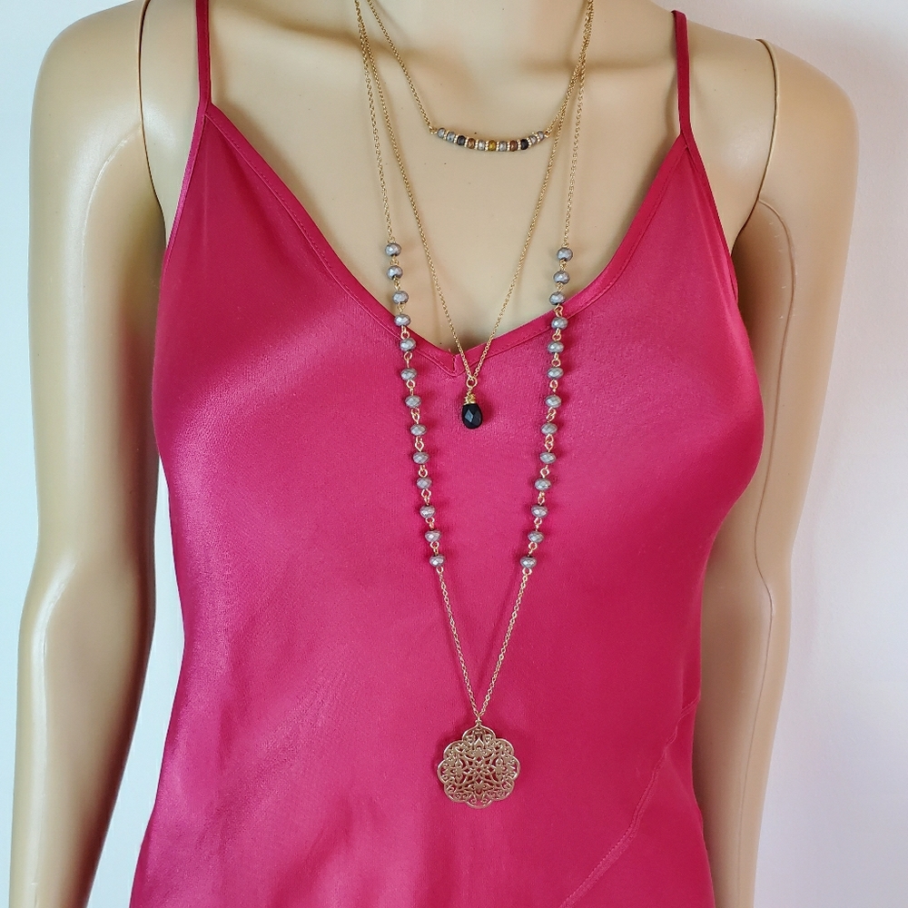 3 layer necklace gold grey and black - Picture 3 of 7
